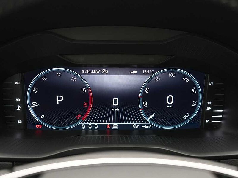 SKODA KAROQ Sportline DSG ACC NAVI VIRT APP KAM MATRIX