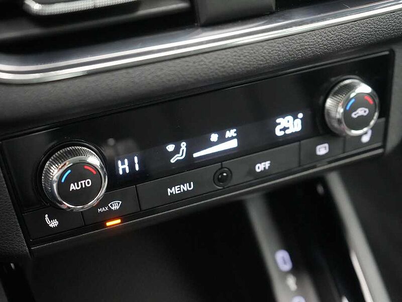 SKODA KAMIQ Clever APP CONNECT AHK SHZ PDC KAM KLIMA