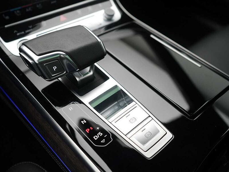 Audi A8 STANDHZ AHK B&O LEDER KAM SHZ PANO