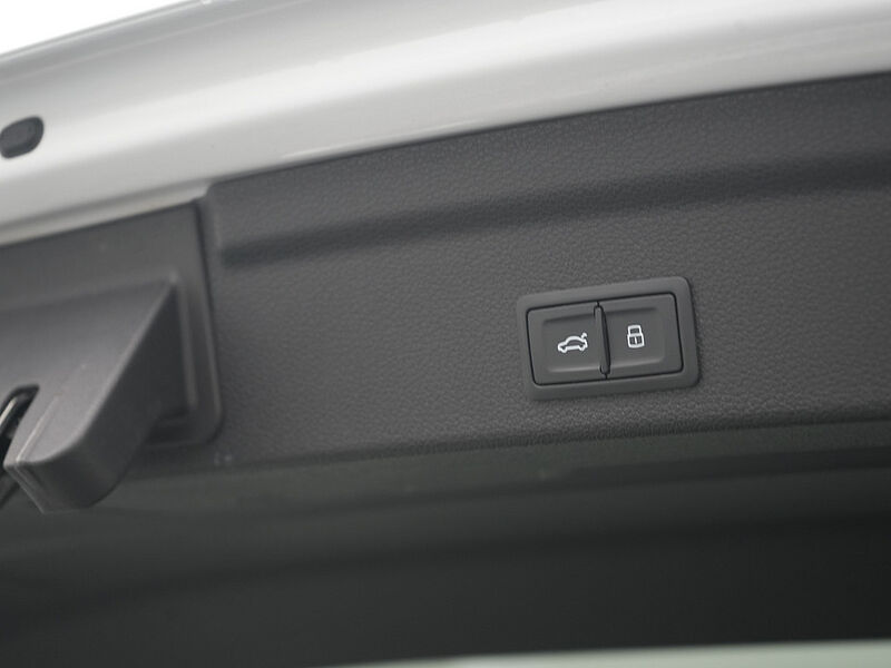 Audi Q3 LED KAM AHK ACC SHZ PDC