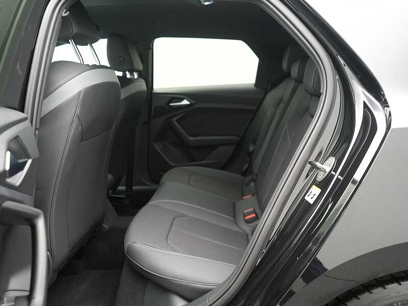 Audi A1 Sportback 35 S line LED KAM SHZ ACC PDC