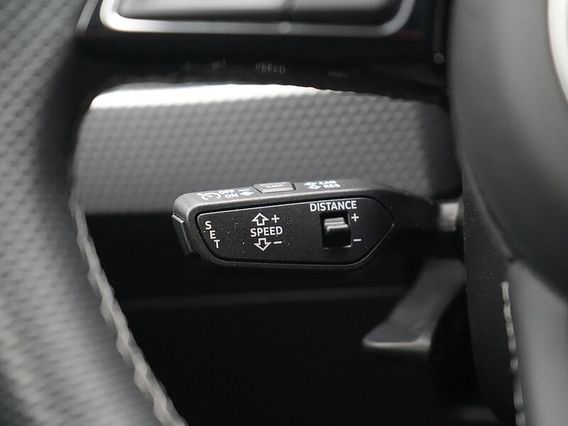 Audi A1 Sportback 35 S line LED KAM SHZ ACC PDC