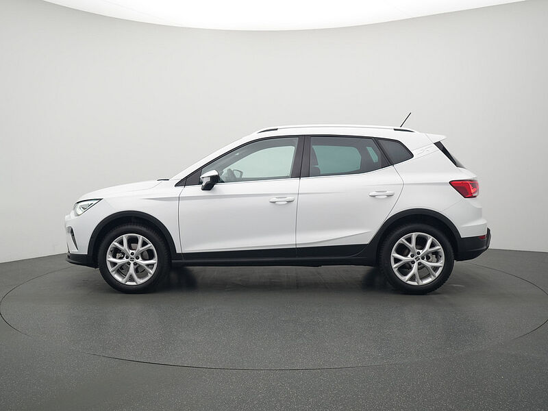 SEAT Arona FR DSG AHK ACC CARPLAY SHZ NAVI VIRT KAM