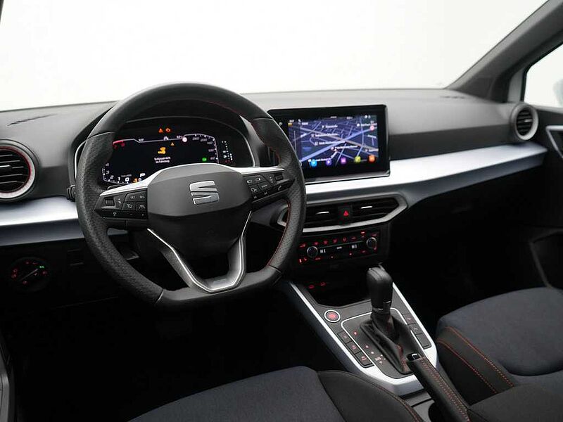 SEAT Arona FR DSG AHK ACC CARPLAY SHZ NAVI VIRT KAM