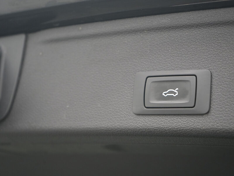 Audi A4 Avant Sport ultra STRON AHK MATRIX KAM NAVI