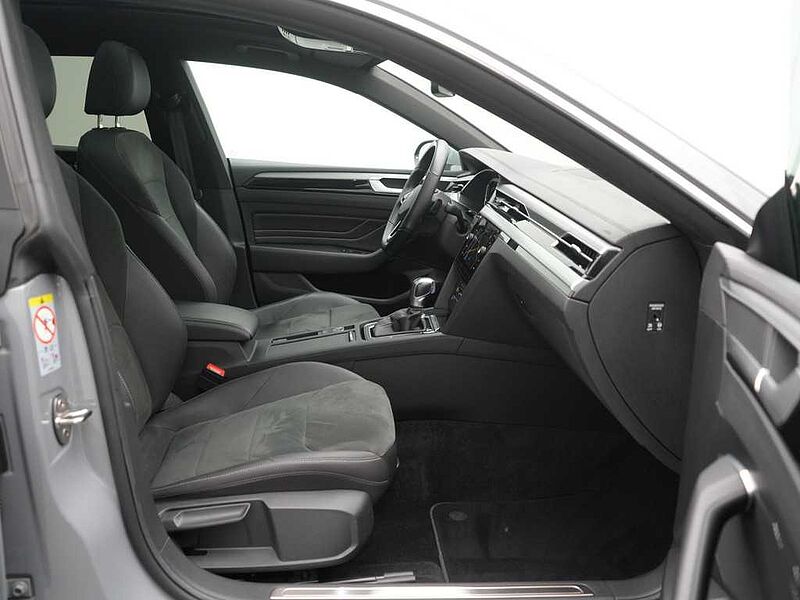 Volkswagen Arteon SB R-Line KEYLESS CARPLAY PANO SHZ LED
