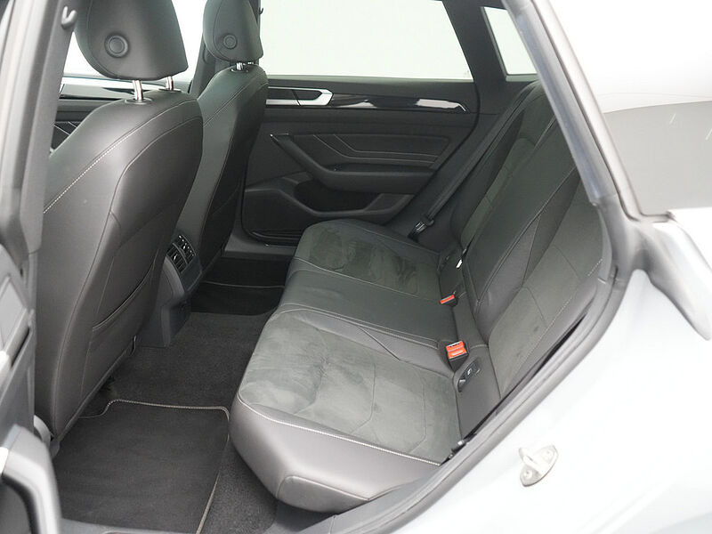 Volkswagen Arteon SB R-Line KEYLESS CARPLAY PANO SHZ LED