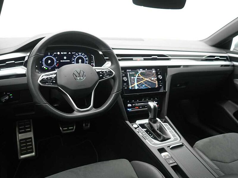 Volkswagen Arteon SB R-Line KEYLESS CARPLAY PANO SHZ LED