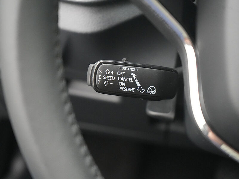 SKODA SCALA Tour DSG ACC VIRT LED SHZ CARPLAY PDC