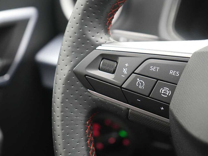 SEAT Ibiza FR BEATS NAVI KAM LED SHZ CARPLAY PDC