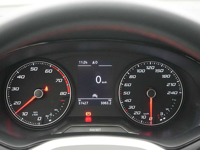 SEAT Ibiza FR BEATS APP CONNECT PDC SHZ KAM VIRT NAVI