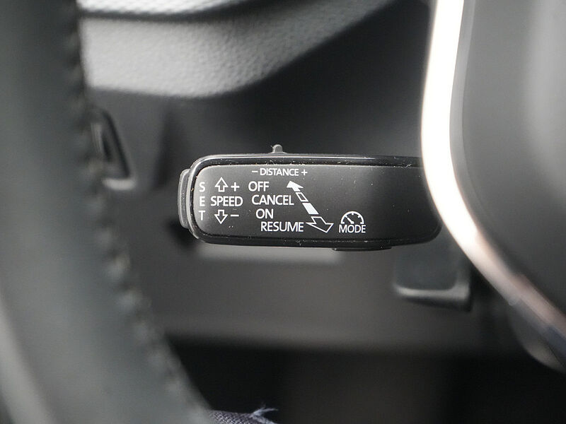 SKODA SCALA Tour DSG VIRT APP ACC LED SHZ PDC