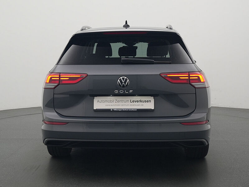 Volkswagen Golf VIII Variant Life DSG LED SHZ PDC NAVI VIRT