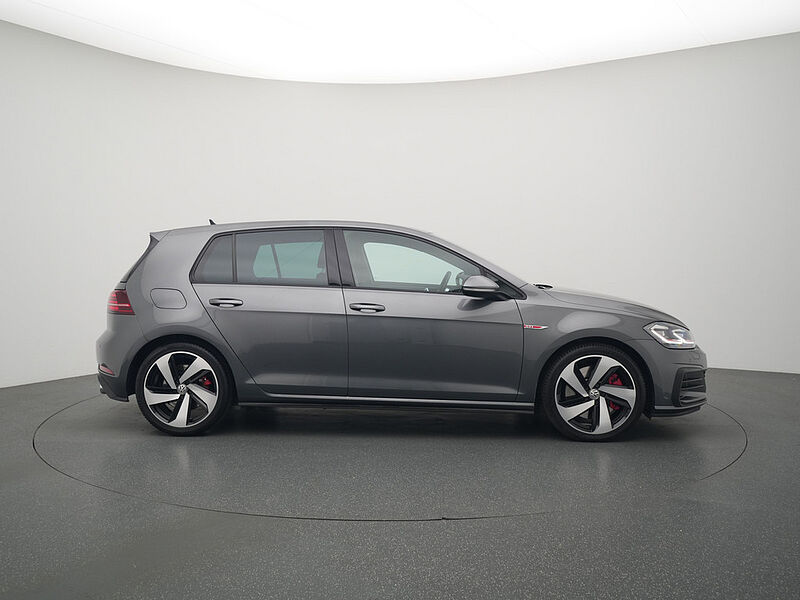 Volkswagen Golf VII GTI Performance LED DSG KAM SHZ ACC PDC