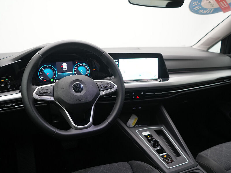Volkswagen Golf VIII Variant Life DSG AHK NAVI VIRT MEMORY