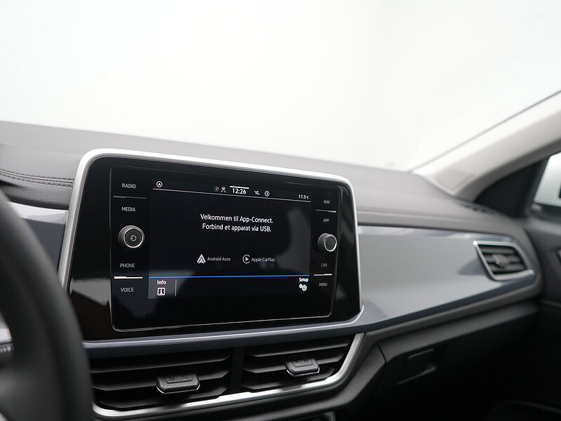 Volkswagen T-Roc Style DSG AHK LED KAM SHZ PDC VIRT APP