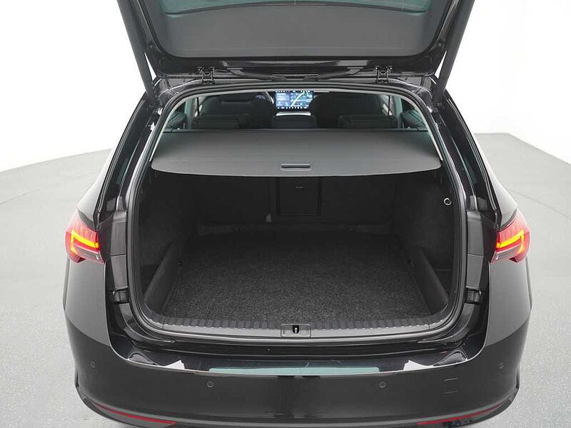 SKODA OCTAVIA Combi Selection DSG MATRIX ACC NAVI KAM