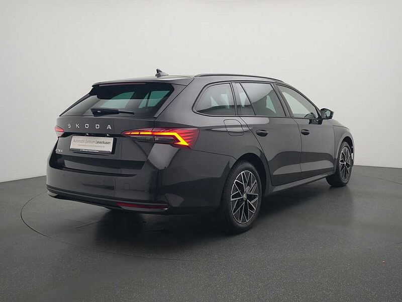 SKODA OCTAVIA Combi Selection DSG MATRIX ACC NAVI KAM