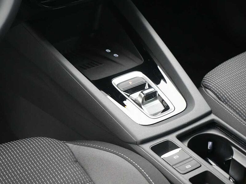 SKODA OCTAVIA Combi Selection DSG VIRT SHZ LED KAM