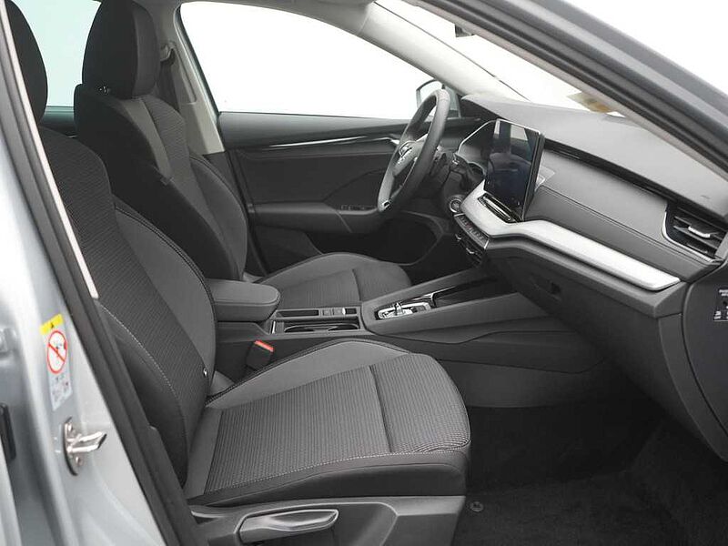 SKODA OCTAVIA Combi Selection DSG MATRIX NAVI CARPLAY