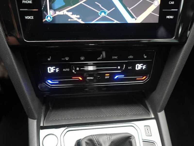 Volkswagen Passat Variant GTE DSG SHZ LED CARPLAY VIRT NAVI