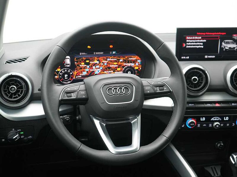 Audi Q2 S line S TRON PANO ACC AHK NAVI LEDER CARPLAY