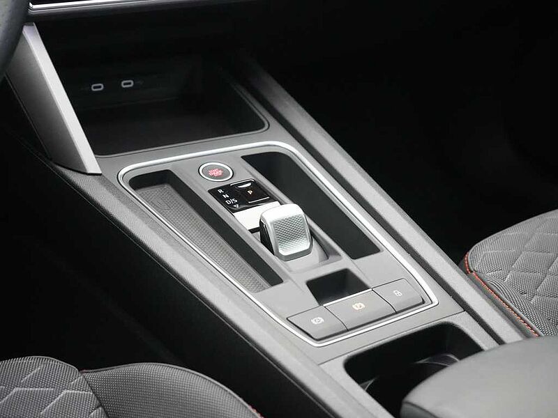 SEAT Leon FR Plus DSG VIRT AHK CARPLAY LED SHZ PDC