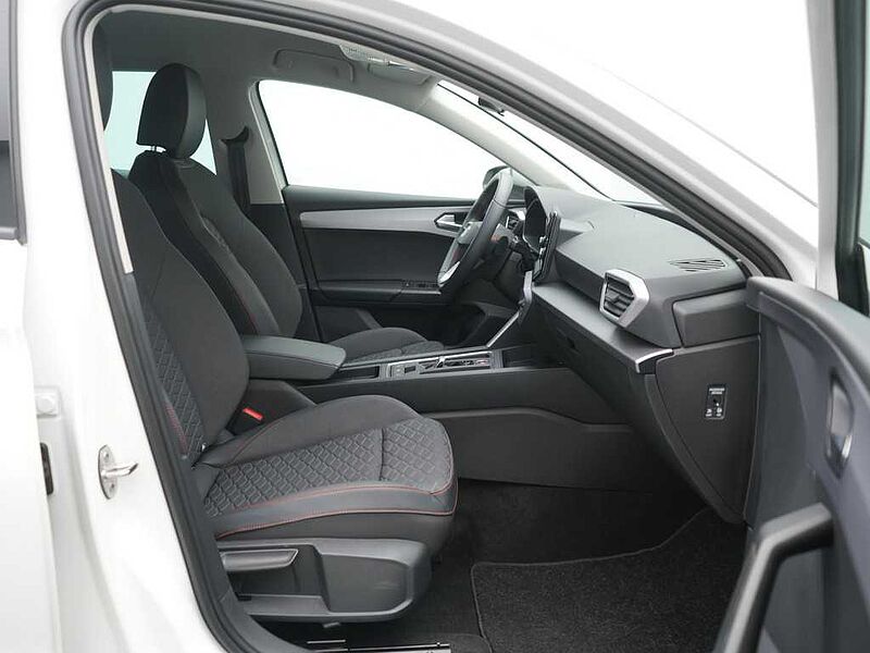 SEAT Leon FR Plus DSG VIRT AHK CARPLAY LED SHZ PDC