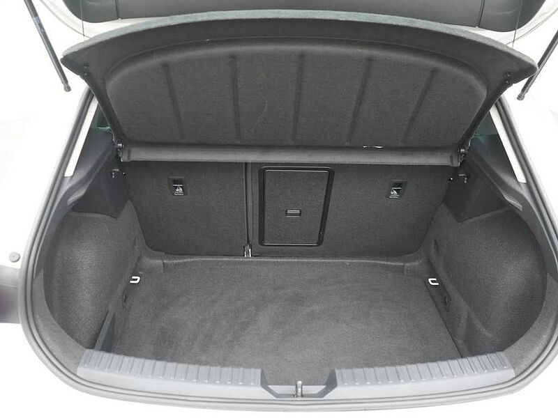 SEAT Leon FR Plus DSG VIRT AHK CARPLAY LED SHZ PDC