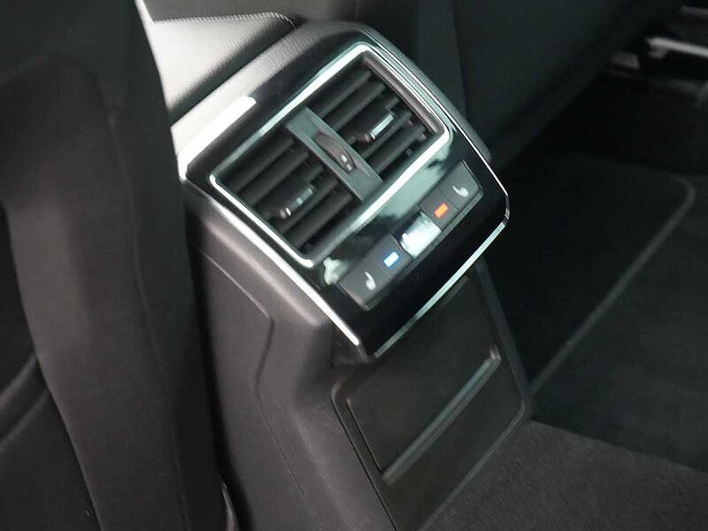 SKODA SUPERB Combi Ambition DSG VIRT ACC KAM SHZ LED