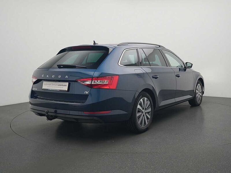 SKODA SUPERB Combi iV Ambition DSG STANDHZ AHK NAVI
