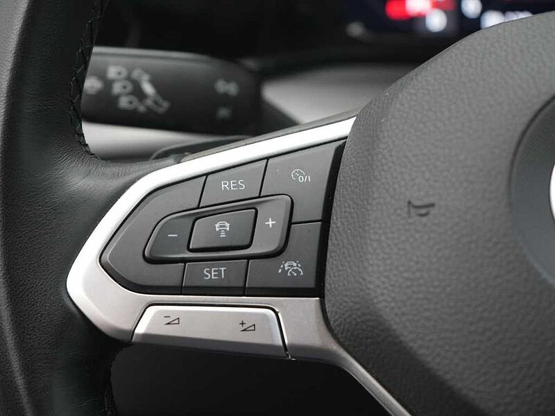 Volkswagen Golf VIII 1.4 eHybrid Style DSG MEMORY NAVI VIRT