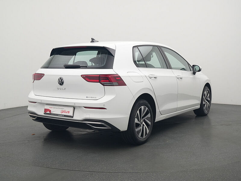 Volkswagen Golf VIII 1.4 eHybrid Style DSG MEMORY NAVI VIRT
