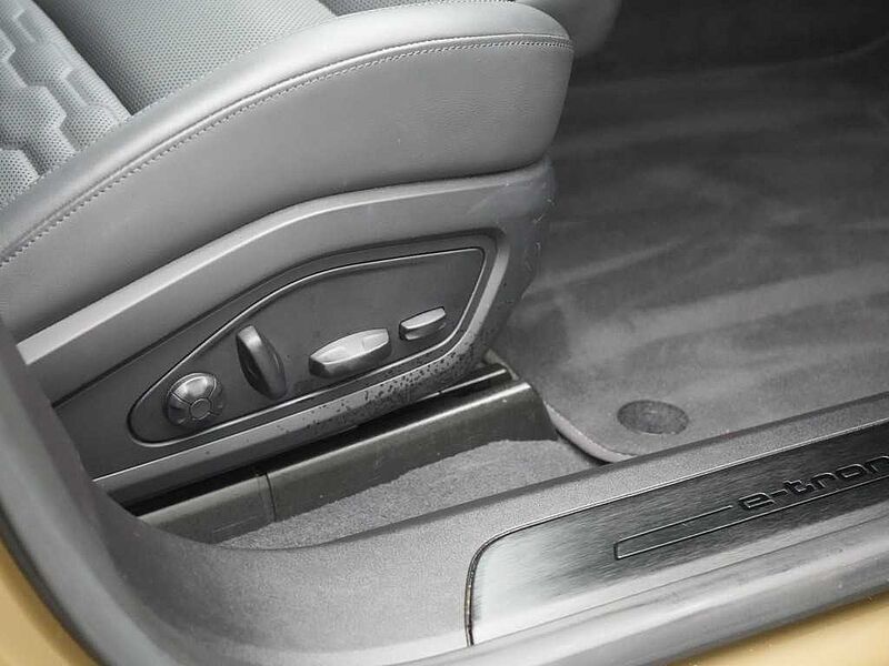 Audi e-tron GT quattro MATRIX 360° PANO HUD KAM LEDER