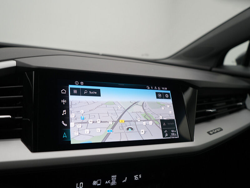 Audi Q4 e-tron 40 S line LED KAM SHZ NAVI ACC