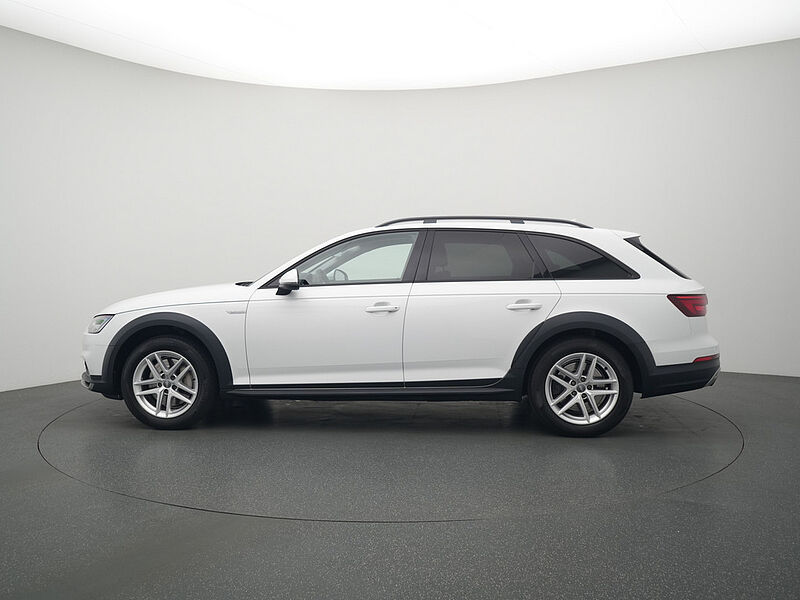 Audi A4 Allroad LED AHK PANO SHZ NAVI