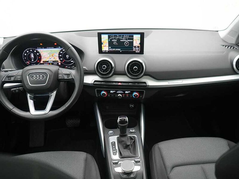 Audi Q2 35 S line PANO LED SHZ KAM PDC NAVI