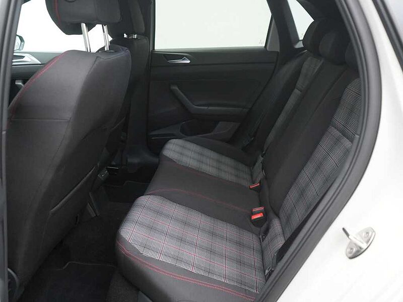 Volkswagen Polo DSG SHZ MATRIX PDC ACC