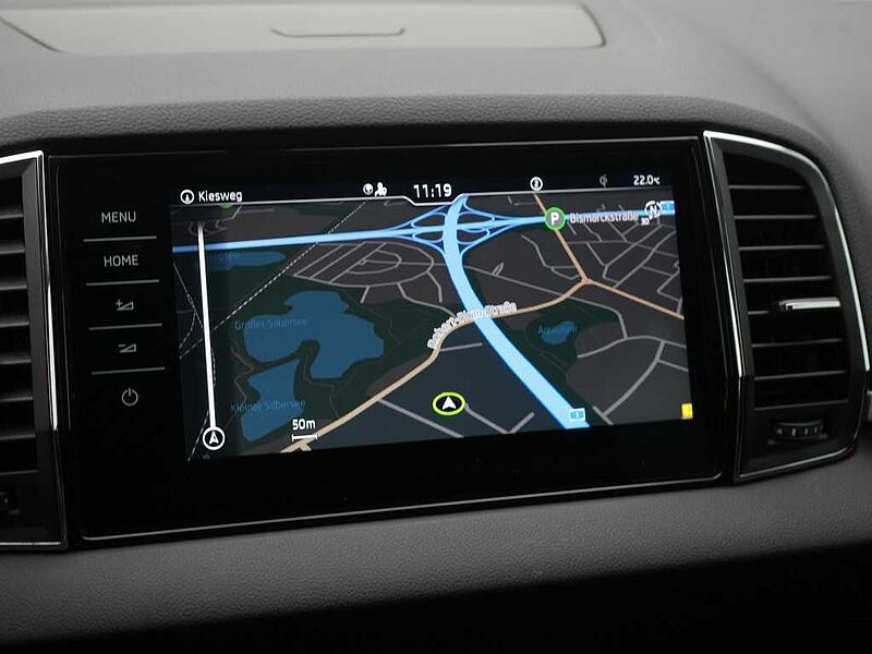 SKODA KAROQ DSG LED PDC AHK CARPLAY SHZ VIRT NAVI