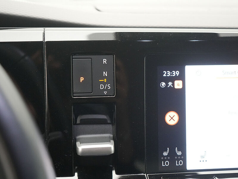 Volkswagen T7 Multivan Style lang 7-SITZER NAVI KEYLESS KAM