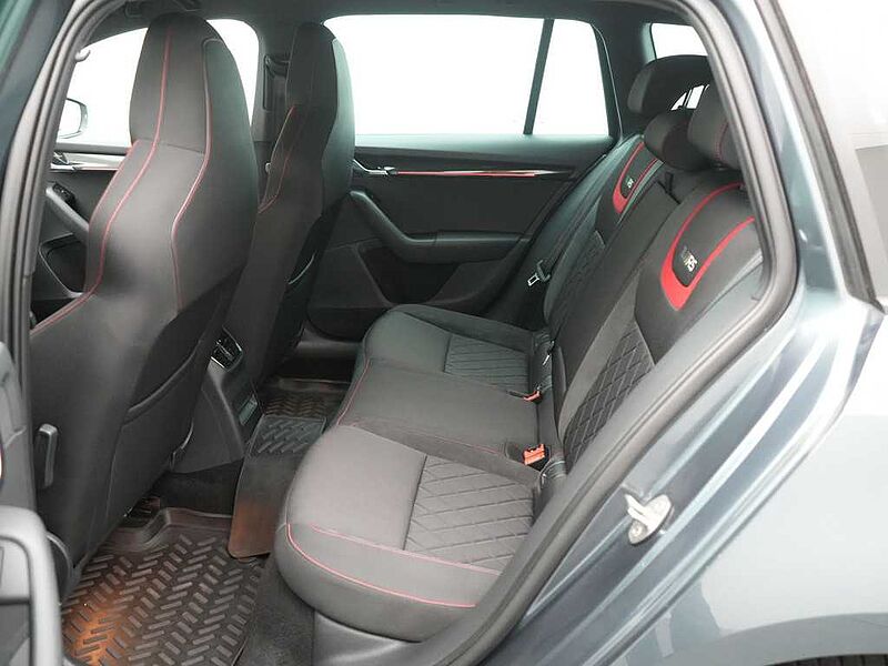 SKODA OCTAVIA LED ACC DSG SHZ PDC