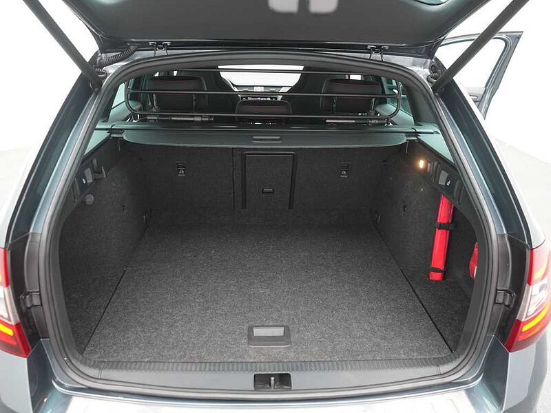 SKODA OCTAVIA LED ACC DSG SHZ PDC