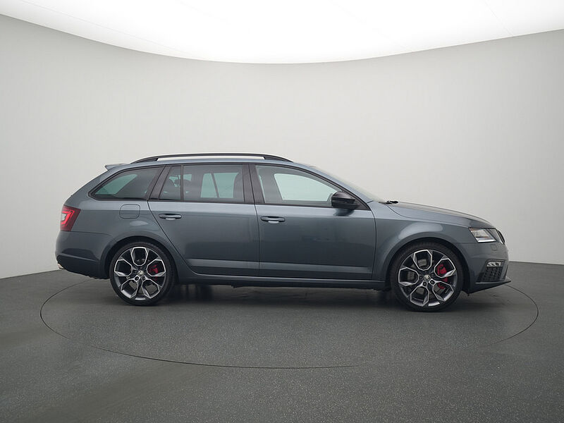 SKODA OCTAVIA LED ACC DSG SHZ PDC