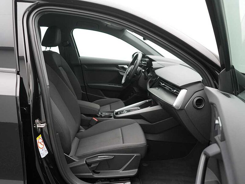 Audi A3 Sportback 40 e S TRON VIRT NAVI SHZ PDC