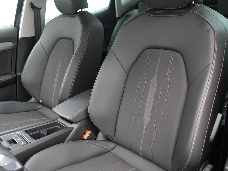 CUPRA Formentor DSG NAVI VIRT LEDER ACC KAM CARPLAY