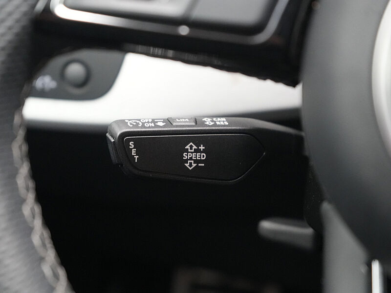 Audi A4 Avant 35 S line LED VIRT SHZ PDC KLIMA