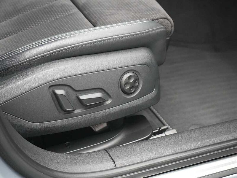 Audi S4 MATRIX AHK HUD SHZ MEMORY