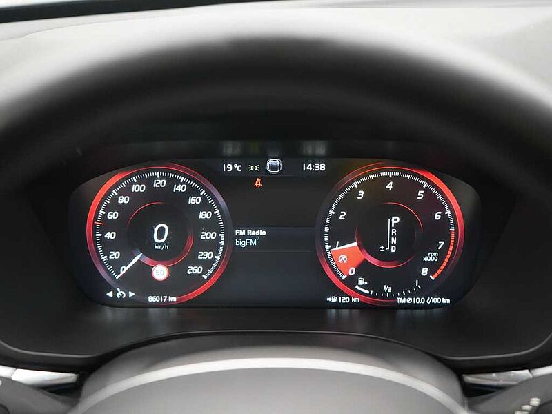 Volvo XC60 T5 Momentum AHK NAVI LEDER SHZ LED PDC
