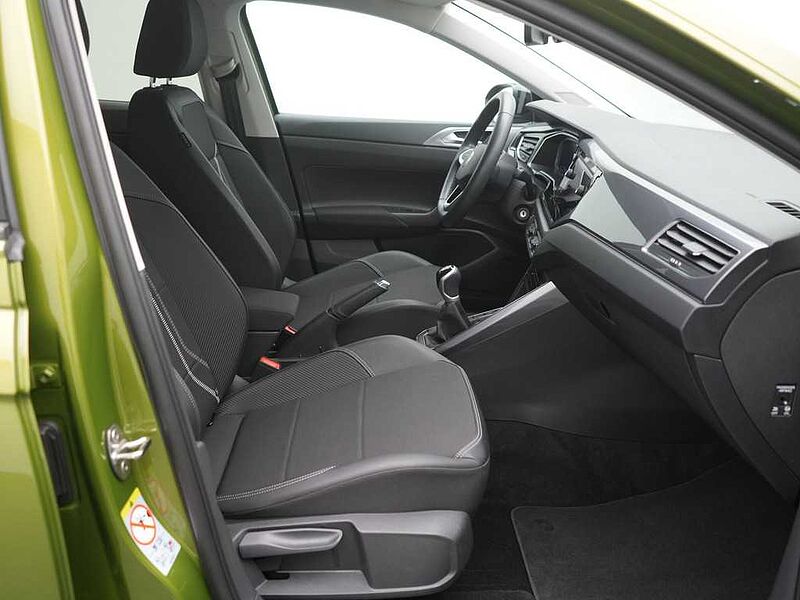 Volkswagen Taigo Style MATRIX SHZ PDC NAVI VIRT CARPLAY