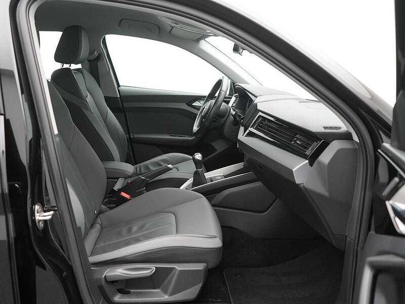 Audi A1 Sportback VIRT NAVI LED PDC